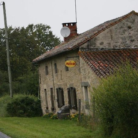 Chez Gondat Chambre D'Hotes Saint-Martial-sur-Isop Exteriör bild