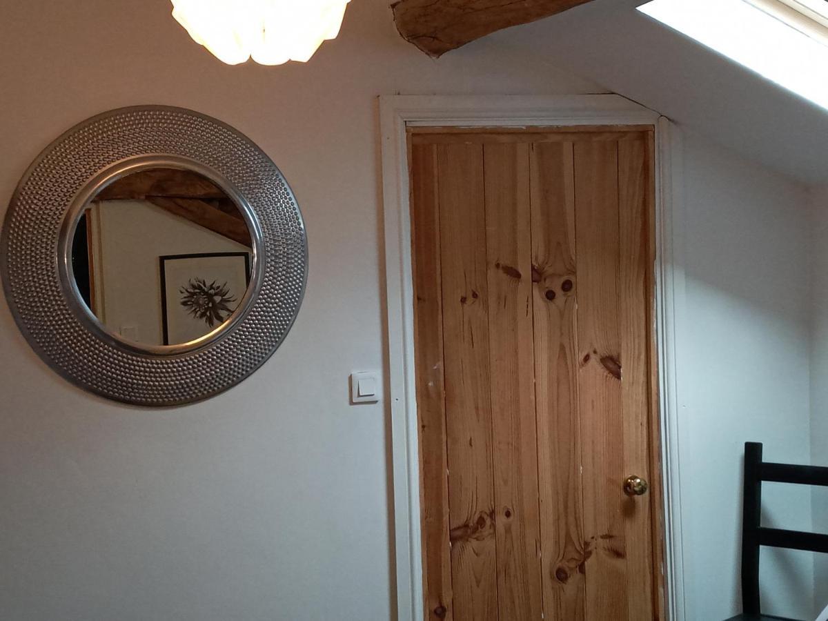 Chez Gondat Chambre D'Hotes Saint-Martial-sur-Isop Exteriör bild
