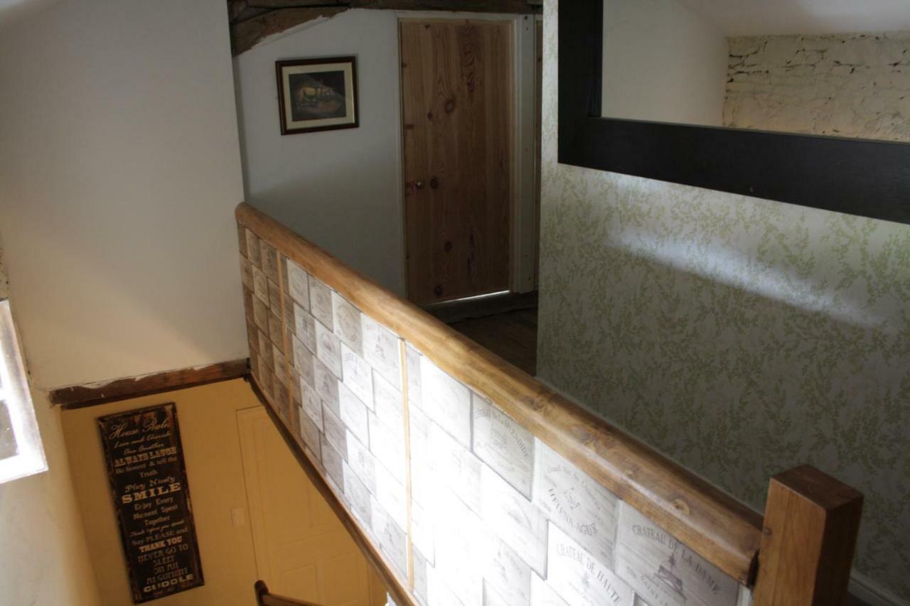 Chez Gondat Chambre D'Hotes Saint-Martial-sur-Isop Exteriör bild
