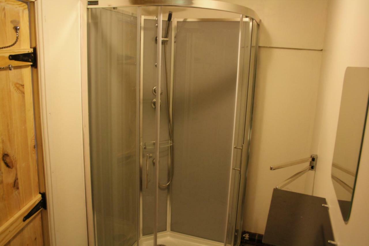 Chez Gondat Chambre D'Hotes Saint-Martial-sur-Isop Exteriör bild